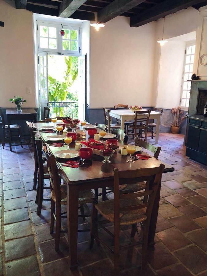 Auberge Lion D'Or Saint-Antonin Eksteriør bilde
